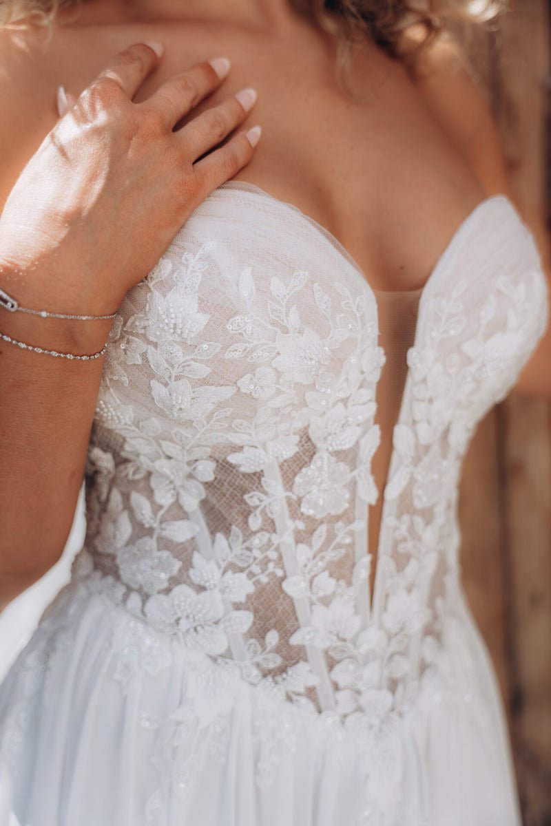 Daphne - Wedding Gown - Stella York