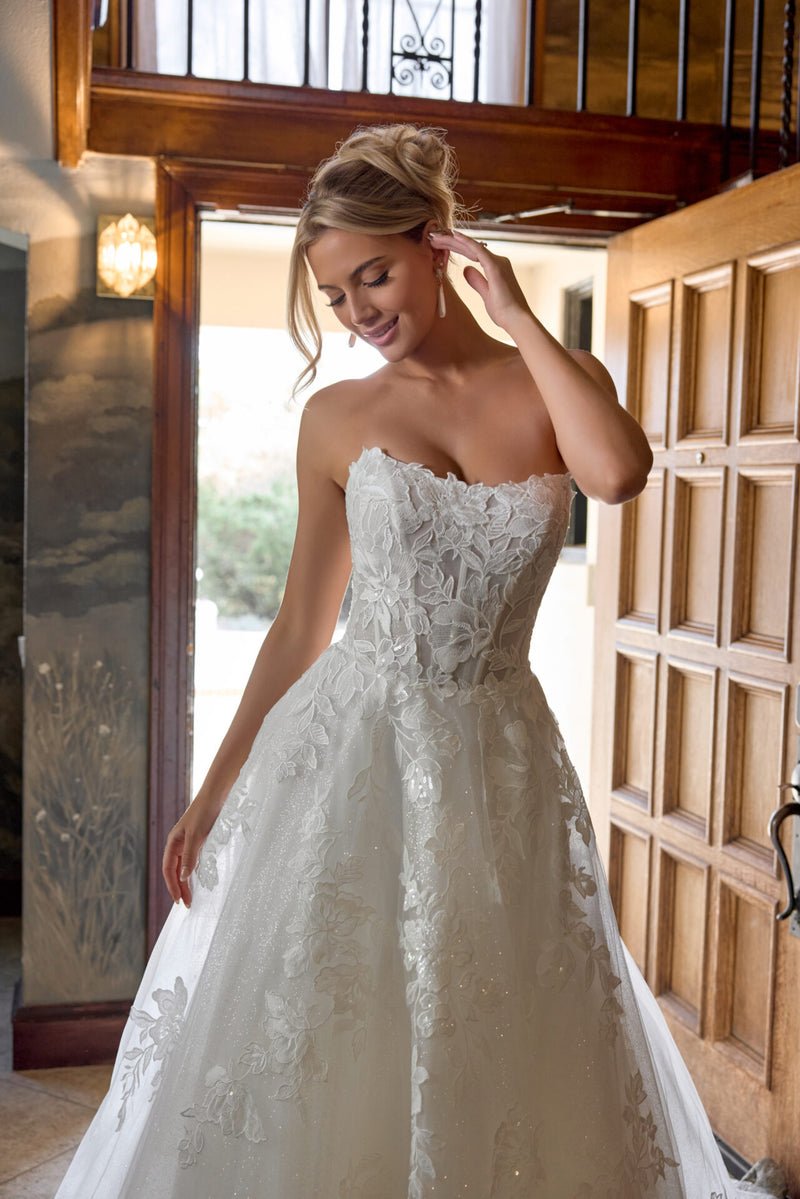 Blumont - Wedding Gown - Essense